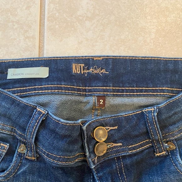 Kut from the Klothe Cameron Straight Leg Distressed - Size 2 - EUC - Picture 3 of 5